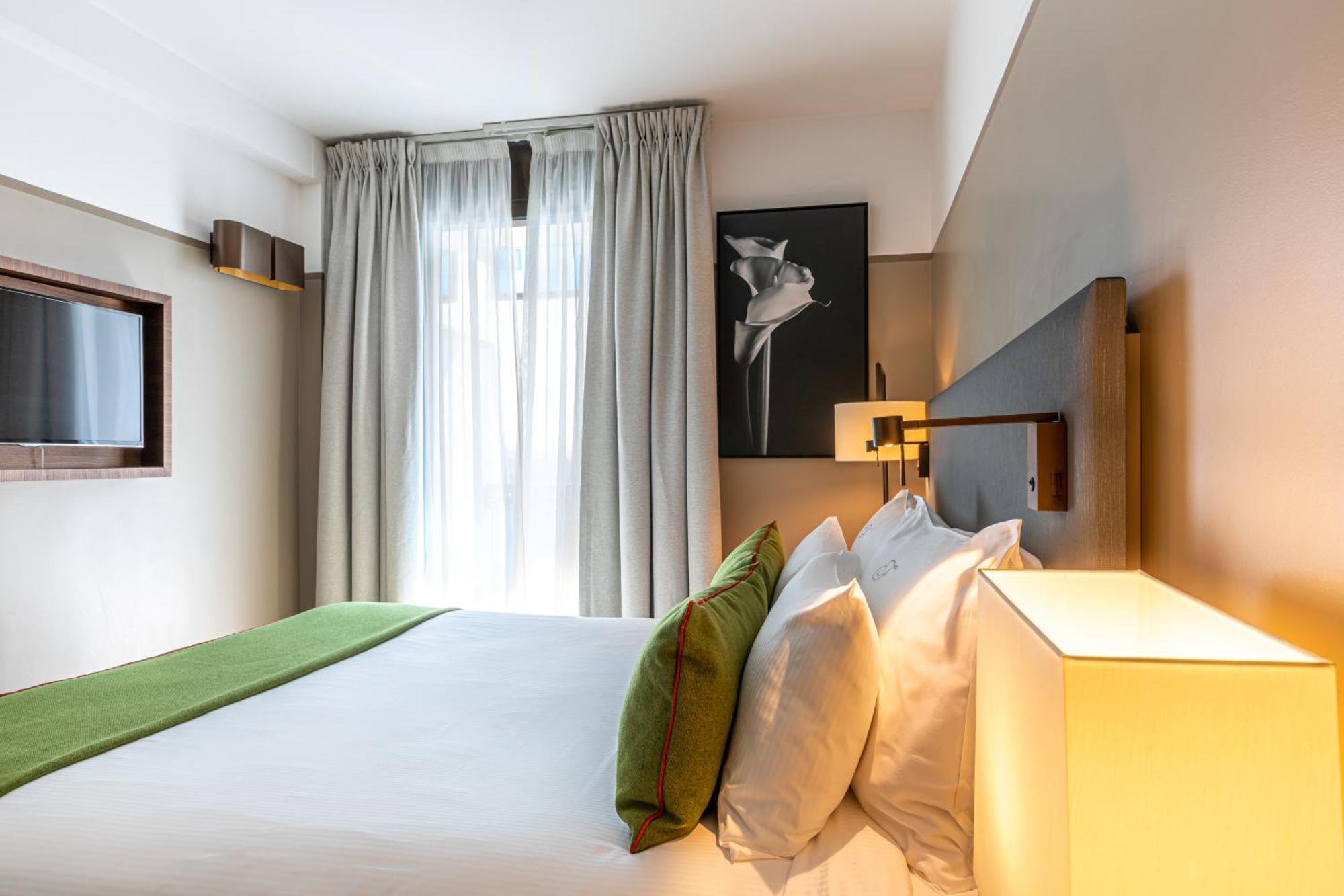 Fraser Suites Paris La Defense Courbevoie Ngoại thất bức ảnh A room at the hotel